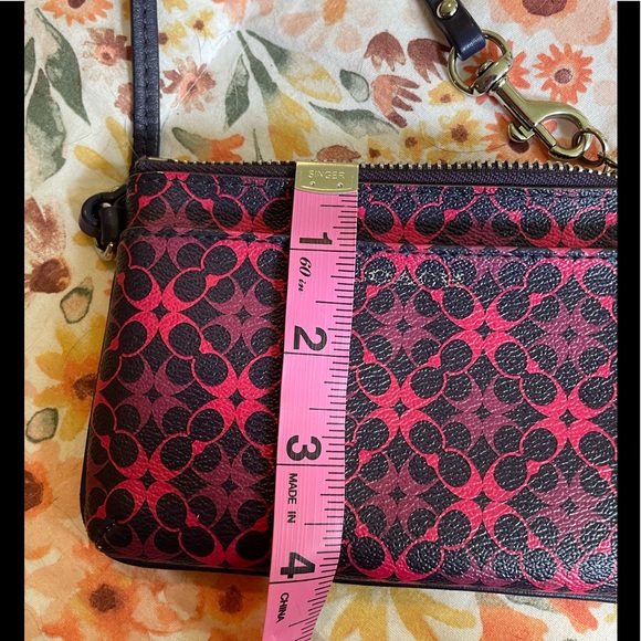 Coach navy/pink patterned wristlet - Picture 6 of 9